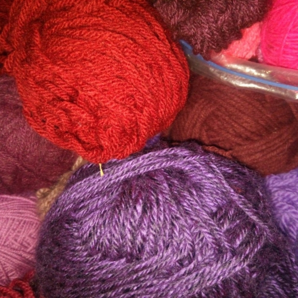 1 Skein $5 or Free with Yarn Purchase - Picture 4 of 5